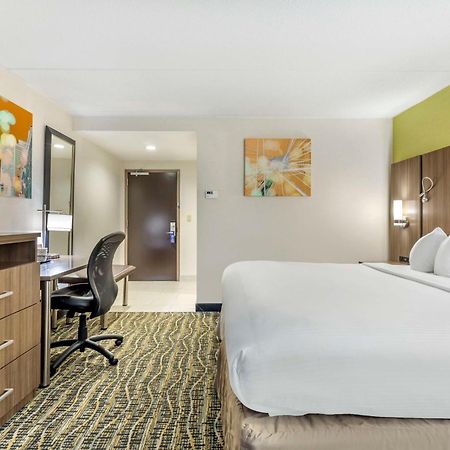 Best Western Plus New Englander Woburn Exterior photo