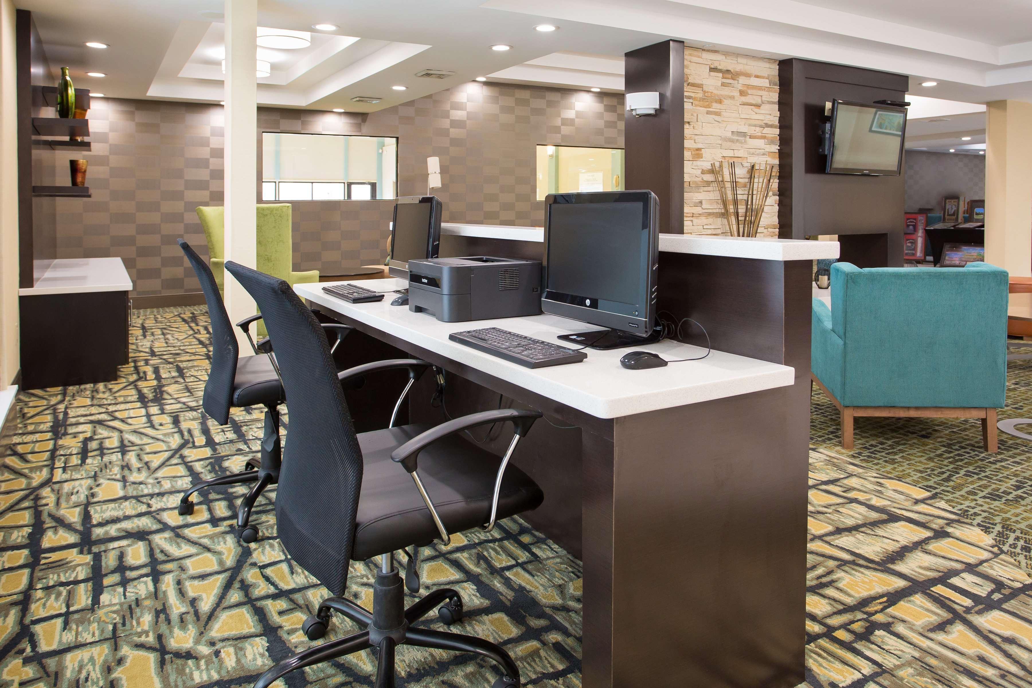 Best Western Plus New Englander Woburn Exterior photo