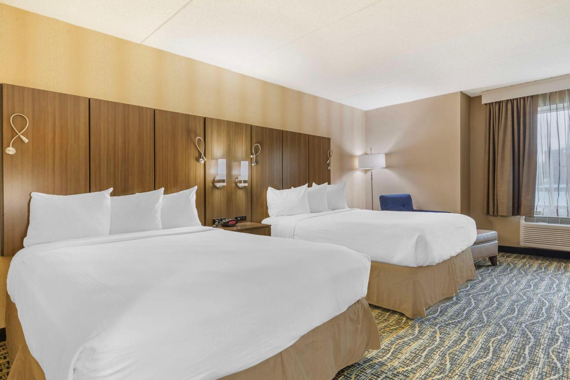 Best Western Plus New Englander Woburn Exterior photo