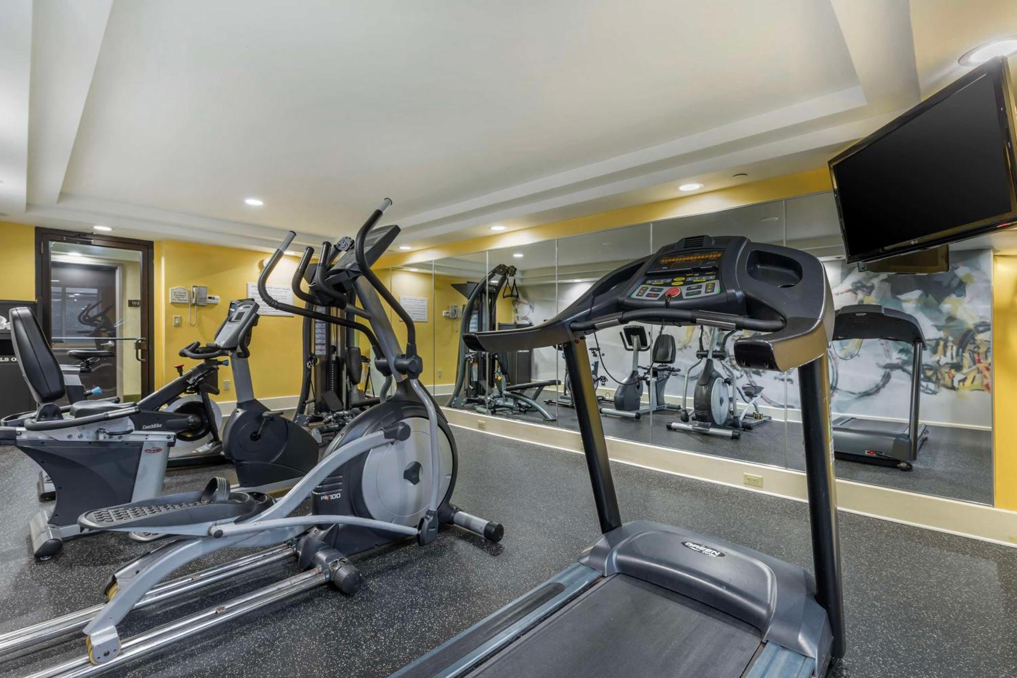 Best Western Plus New Englander Woburn Exterior photo