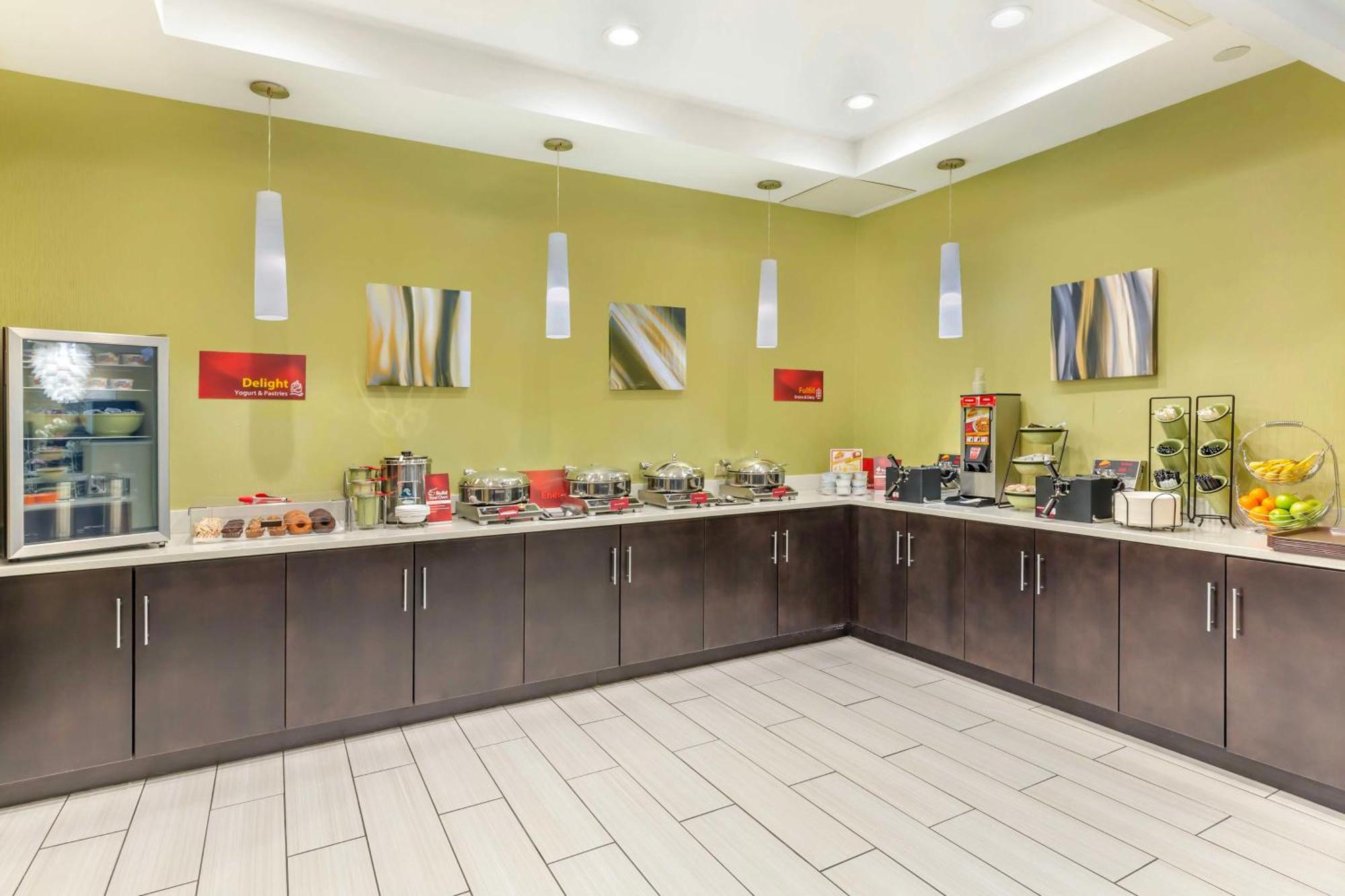 Best Western Plus New Englander Woburn Exterior photo